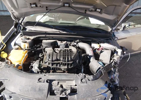 2013 Chrysler 200 Touring z USA, uszkodzony, nr VIN 1C3CCBBG3DN678071